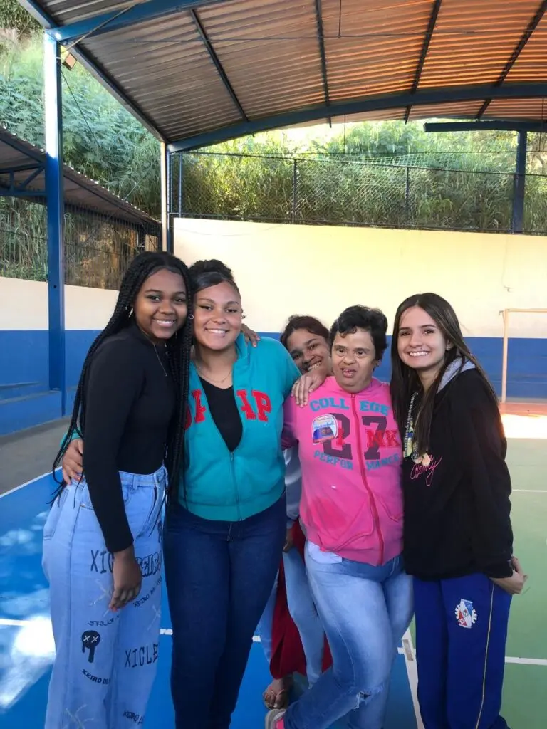 Feira Empreendedores do Futuro reúne projetos de 20 escolas da rede municipal, em Fabriciano